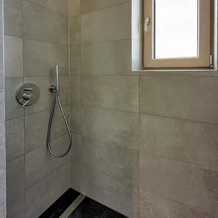 New In 2024 Lina فيلة أوباتيا