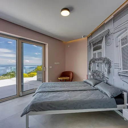 فيلة New In 2024 Lina أوباتيا