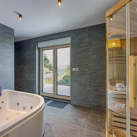 فيلة New In 2024 Lina أوباتيا